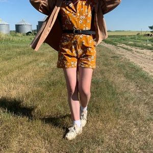 Meet your Posher, Julia